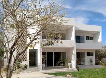Casa · 381m² · 4 Recámaras · 4 Estacionamientos · Casa en Venta Dividida en 2 Departamentos en Kantara Residencial Al Norte de Mérida - (4)
