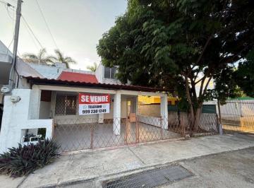 Casa Venta 238m² de 3 habitaciones · Se Vende Casa en Chuburnà Frente a Wallmart Campestre