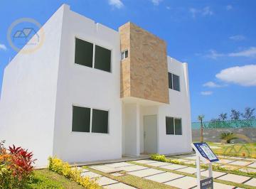 Casa · 89m² · 2 Recámaras · 1 Estacionamiento · Casa en Venta San Arturo Platino a 25 Min de La Playa con Alberca