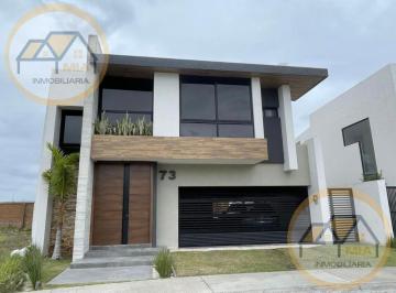 Casa · 345m² · 3 Recámaras · 3 Estacionamientos · Casa en Venta en Punta Tiburón