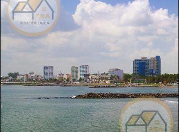 Terreno / Lote · 180m² · Terreno en Venta en Lomas del Dorado