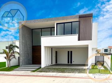 Casa · 290m² · 3 Recámaras · 2 Estacionamientos · Casa en Venta en Residenciales Las Olas