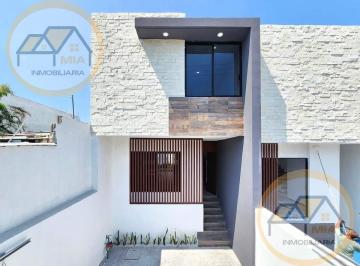 Casa · 150m² · 3 Recámaras · 1 Estacionamiento · Casa en Venta en Frac. Villa Rica Sur