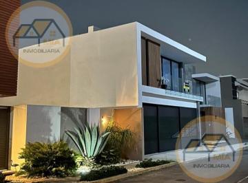 Casa · 436m² · 3 Recámaras · 3 Estacionamientos · Casa en Venta en Fracc. Playas del Conchal