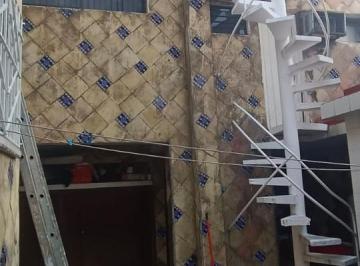 Casa · 590m² · 4 Recámaras · 5 Estacionamientos · Casa en Venta en Centro Histórico de Veracruz