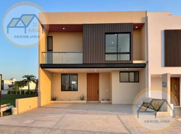 Casa · 3 Recámaras · 2 Estacionamientos · Casa en Venta en Frac. Lomas del Dorado