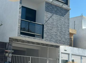 Casa · 4 Recámaras · 2 Estacionamientos · Casa en Venta en Frac. Las Vegas 2
