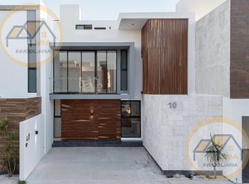 Casa · 219m² · 2 Recámaras · 2 Estacionamientos · Casa en Venta en Lomas de La Rioja