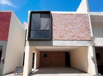 Casa · 230m² · 3 Recámaras · 2 Estacionamientos · Casa en Venta en Cumbres Elite Premier, García