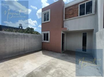 Casa · 90m² · 3 Recámaras · 2 Estacionamientos · Casa en Venta con Tres Habitaciones en Santa Cruz, Tlaxcala