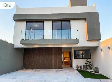 Casa · 262m² · 3 Recámaras · 2 Estacionamientos · Casa en Venta Residencial San Angel 5 San Luis Potosi