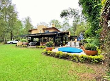 Casa de 8 habitaciones, Valle de Bravo · Residencia en Venta – Club de Golf Avándaro, Valle de Bravo