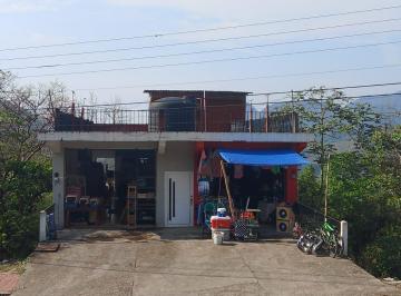 Casa de 12 habitaciones, Xilitla · Venta de Casa con Locales a 5 Min. del Centro Xilitla, San Luis Potosi