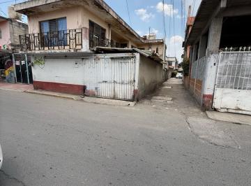 Casa · 100m² · 8 Recámaras · 2 Estacionamientos · Casa - San Pedro Cholula