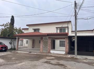 Casa · 301m² · 4 Recámaras · 1 Estacionamiento · Casa en Residencial del Valle, Cd. Victoria.