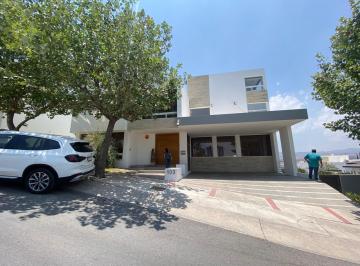 Casa de 3 habitaciones, San Luis Potosí · Casa en Venta en Club de Golf La Loma