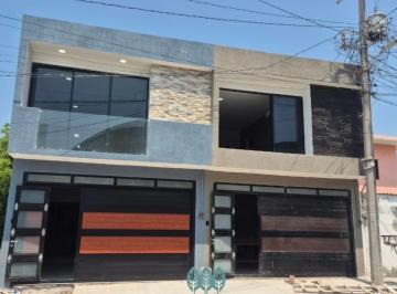 Casa de 3 habitaciones, Boca del Río · Casa en Venta en La Colonia El Morro Boca del Río con Alberca y Excelente Ubicación