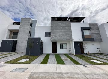 Casa · 183m² · 3 Recámaras · 2 Estacionamientos · Casa Odra en Venta Entrecielos, Zibatá, Querétaro
