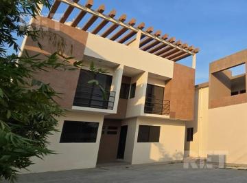 Casa · 142m² · 3 Recámaras · 1 Estacionamiento · Casa en Sahop
