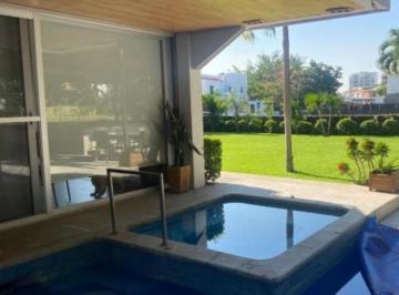 Casa de 5 habitaciones, Emiliano Zapata · Se Renta Increible Casa Amueblada con Enorme Jardin