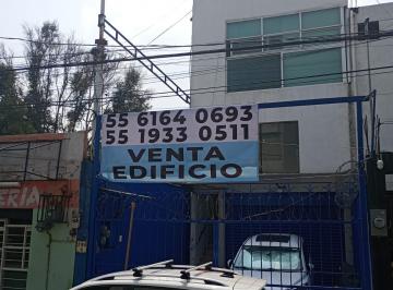 Casa de 3 habitaciones, Tlalpan · Casa con Uso de Suelo Comercial en Venta Sobre Av Los Cafetales