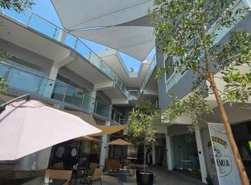 Local comercial · 25m² · Compra Local Comercial Sobre Prol. Gral. Zaragoza. Frente a Clinica 3 Imss 11jr