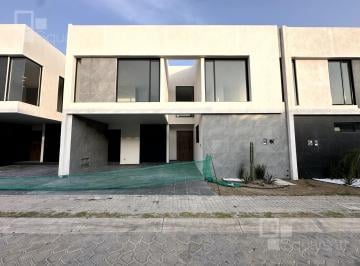 Casa · 263m² · 4 Recámaras · 2 Estacionamientos · Casa en Venta Parque Chiapas Lomas de Angelópolis