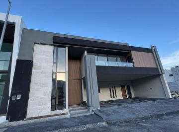 Casa de 4 habitaciones, Santiago · Casa en Venta en Bosques de Las Misiones, Santiago, N. L.