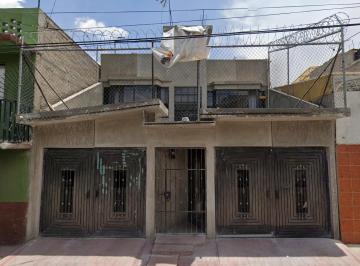 Casa de 4 habitaciones, Nezahualcóyotl · Casa en Venta en La Perla