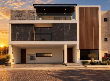 Casa · 476m² · 6 Recámaras · 3 Estacionamientos · Venta Casa en Lomas de Angelopolis Gran Reserva, 5 Recamaras