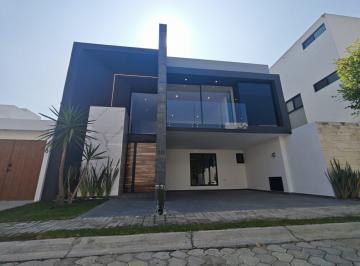 Casa · 362m² · 4 Recámaras · Venta Casa en Angelopolis Puebla, 4 Recamaras