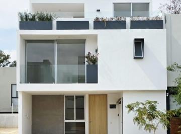 Casa de 4 habitaciones, Zapopan · Casa a Estrenar Coto Altanza 3 Rec + Estudio + Rood Garden