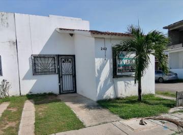 FRACC PALMA REAL IV CASA EN VENTA BAHÍA DE BANDERAS NAY.

ESTUPENDA CASA EN VENT · Fracc Palma Real IV Bonita Casa en Venta Bahía de Banderas Nay
