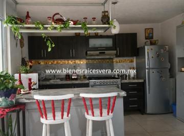 Casa de 3 habitaciones, Tequisquiapan · Casa en Venta en Tequisquiapan Bordo Blanco. Delia