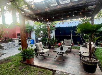 Casa de 5 habitaciones, Cozumel · Casa Doble Altura y Jardín en Venta, Adolfo Lopez Mateos, Cozumel.