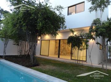 Casa en condominio · 200m² · 3 Recámaras · 2 Estacionamientos · Vendo Hermosa Casa en Cumbres Cancún