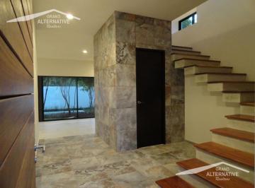 Casa en condominio · 271m² · 3 Recámaras · 2 Estacionamientos · Vendo Hermosa Casa en Cumbres Cancún