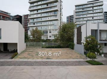 Terreno / Lote · 301m² · Terreno en Venta en La Toscana