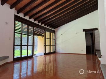 Casa de 3 habitaciones, Cuernavaca · En Venta Bonita Casa de un Nivel en Vista Hermosa