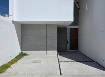 Casa de 2 habitaciones, Villa de Alvarez · Venta Casas en Coto Privado en Villa de Álvarez Colima con Casa Club y Alberca