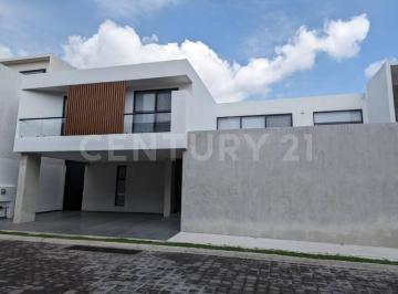 Casa · 299m² · 4 Recámaras · 2 Estacionamientos · Casa en Venta en Morillotla, Habitación en Planta Baja, Cerca Udlap