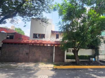 Casa de 4 habitaciones, Huixquilucan · Casa en Venta en Paseo de La Herradura