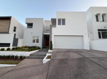 Casa de 4 habitaciones, Chihuahua · Casa en Venta en Bosques de San Francisco