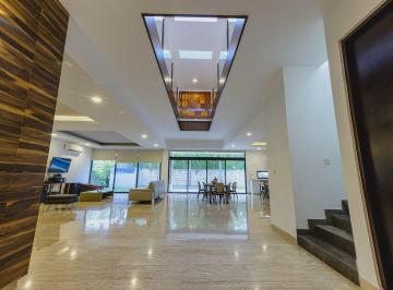 Casa de 5 habitaciones, Mérida · Casa en Country Club Mérida