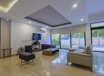 Casa de 5 habitaciones, Mérida · Casa en Country Club Mérida