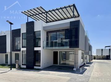 Casa · 283m² · 4 Recámaras · 2 Estacionamientos · Casa en Pachuca con Espacios Amplios y Excelentes Acabados
