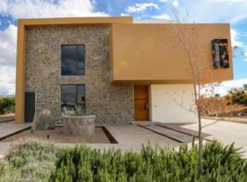 1 · Casa en Venta en Fraccionamiento Privado en San Miguel de Allende