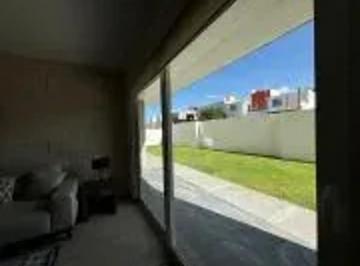 1 · Departamento en Renta con Jardín Amueblado en Juriquilla - Amenidades