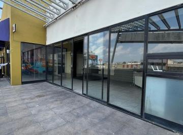 Local comercial · 130m² · 10 Estacionamientos · Local en Renta en Col. Altavista, Tampico Tamaulipas.