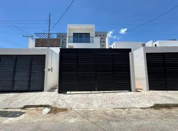 Casa de 3 habitaciones, Mérida · Renta Casa Amueblada en Montes de Ame con Paneles Solares